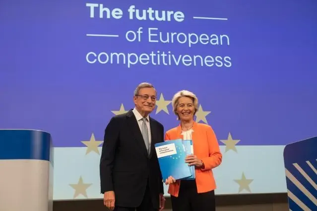 draghi e ursula von der layen alla presentazione della Relazione sul Futuro dell'Europa 2024